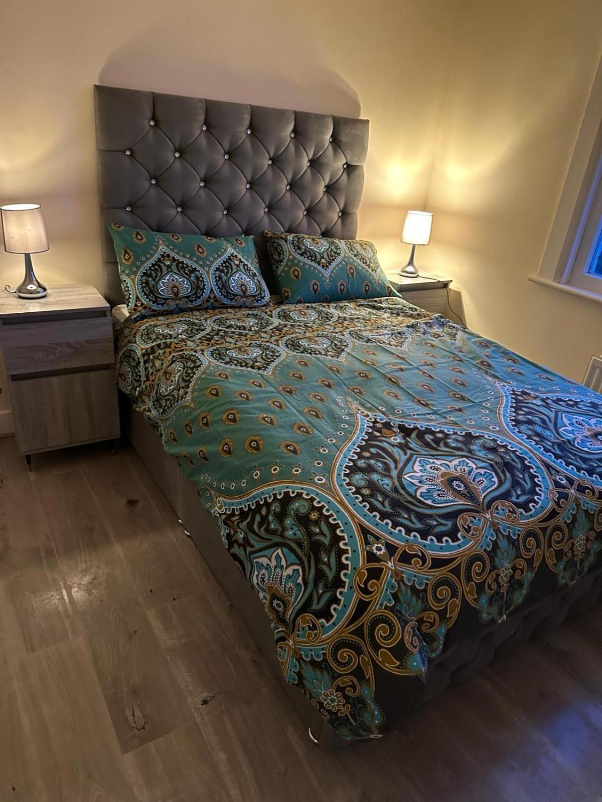 Elsaro Hotell Slough Eksteriør bilde